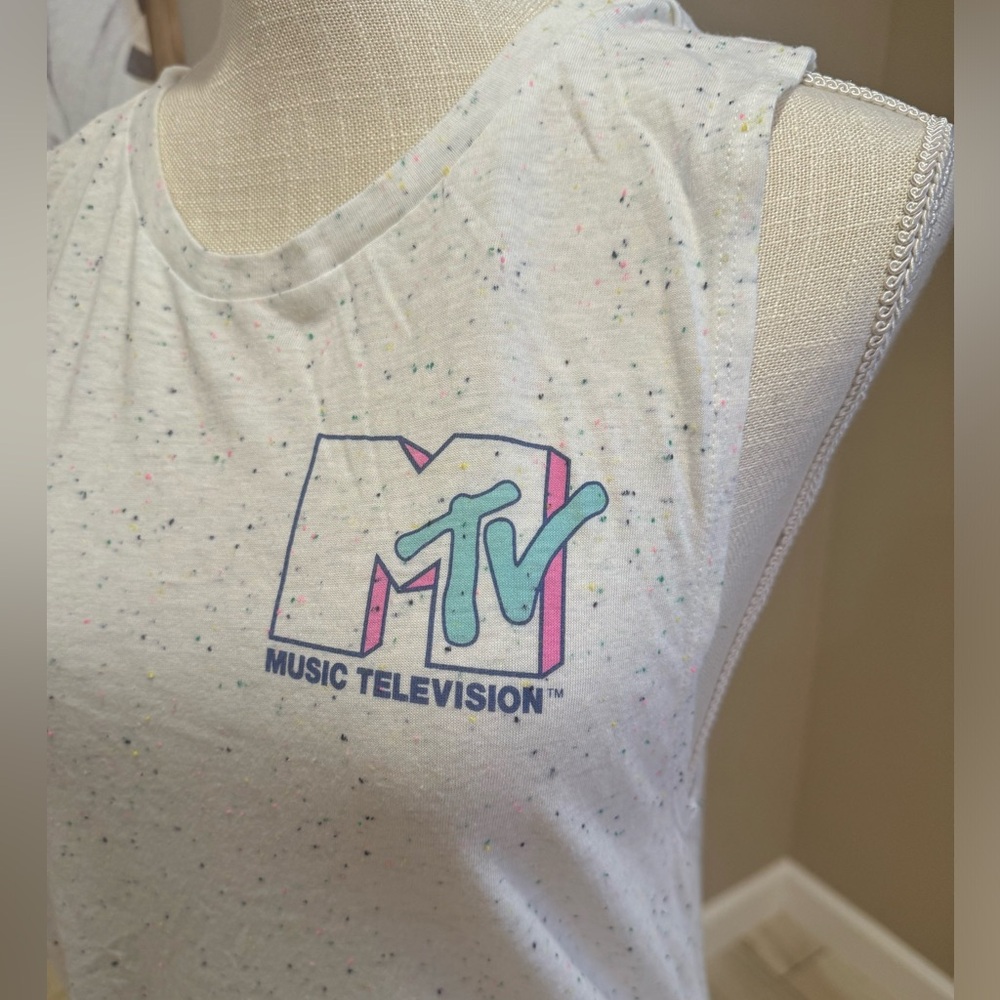 NWOT! MTV Logo Confetti Racerback Tank - Picture 2 of 6